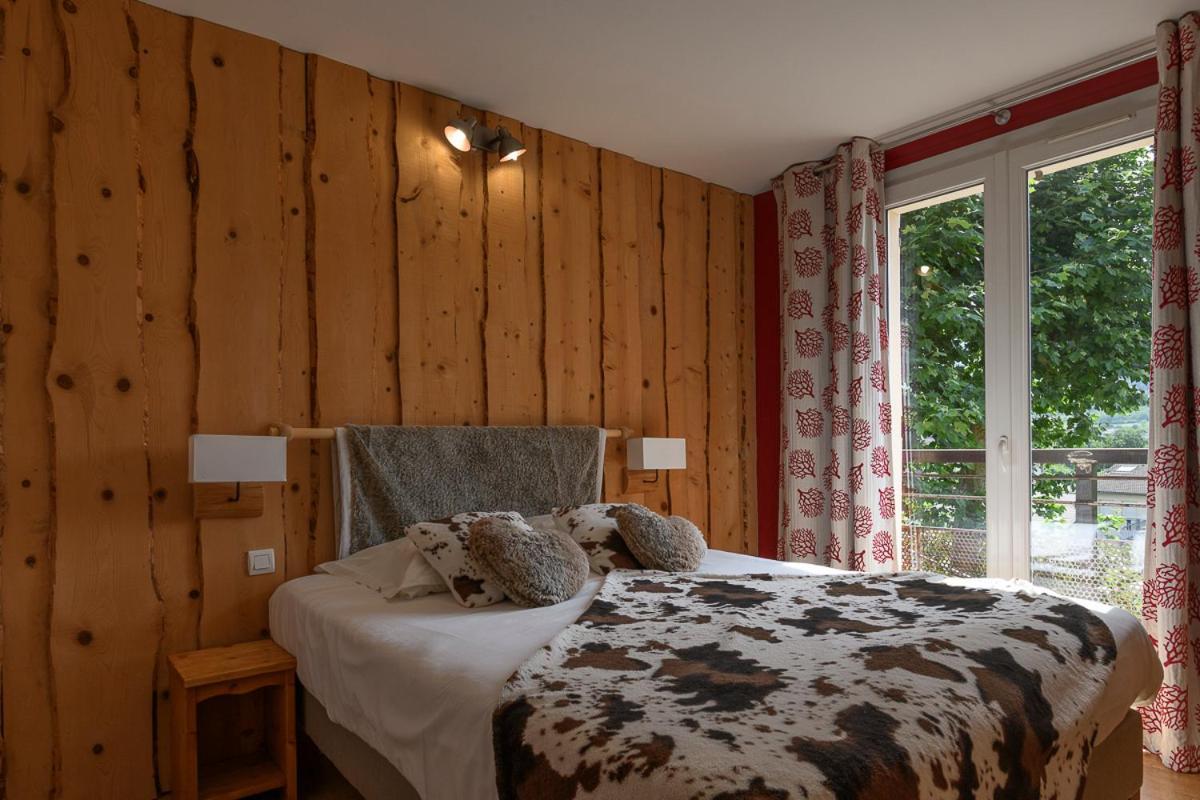 Logis Hotel Restaurant Le Castel Fleuri Saint-Jean-en-Royans Zewnętrze zdjęcie
